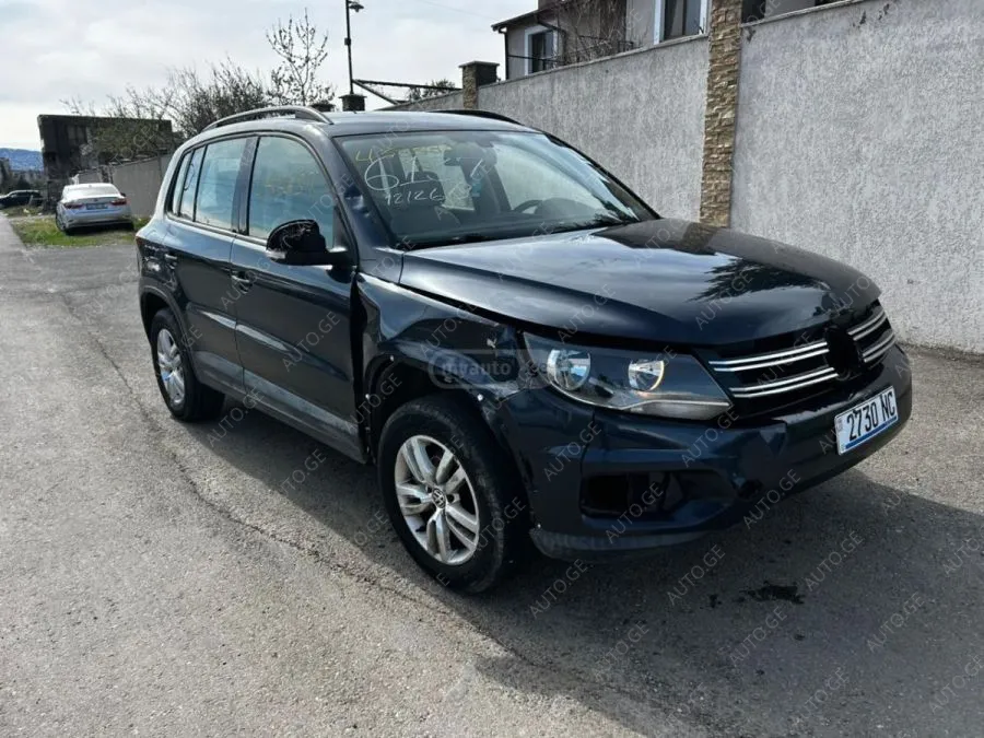 Volkswagen Tiguan 2016 — photo 2