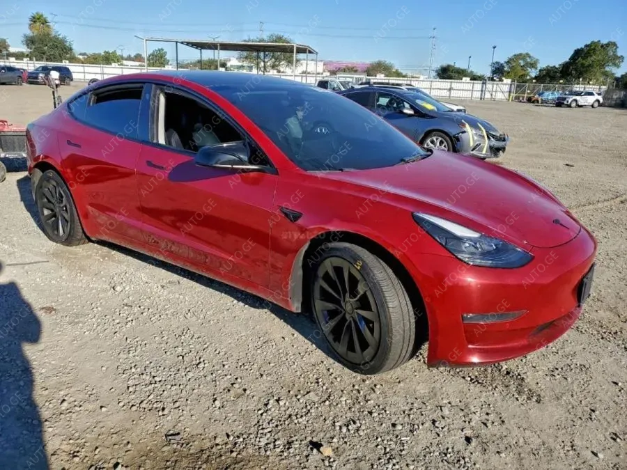 Tesla Model-3-Tesla