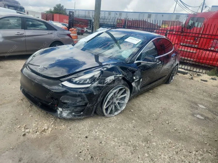 Tesla Model-3-Tesla 2020 — photo 2