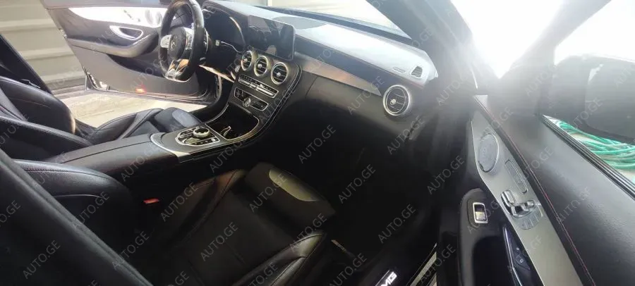 Mercedes-Benz C 43 AMG 2019 — photo 2