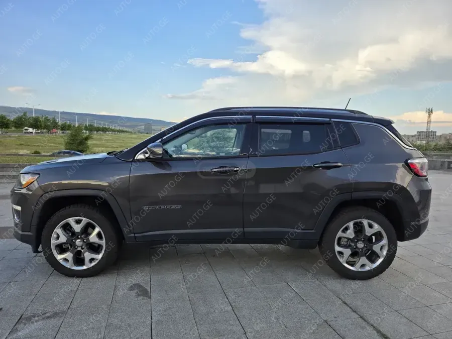 Jeep Compass 2018 — photo 2
