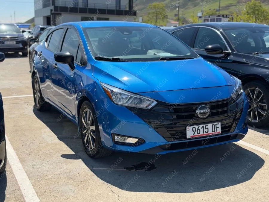 Nissan Versa