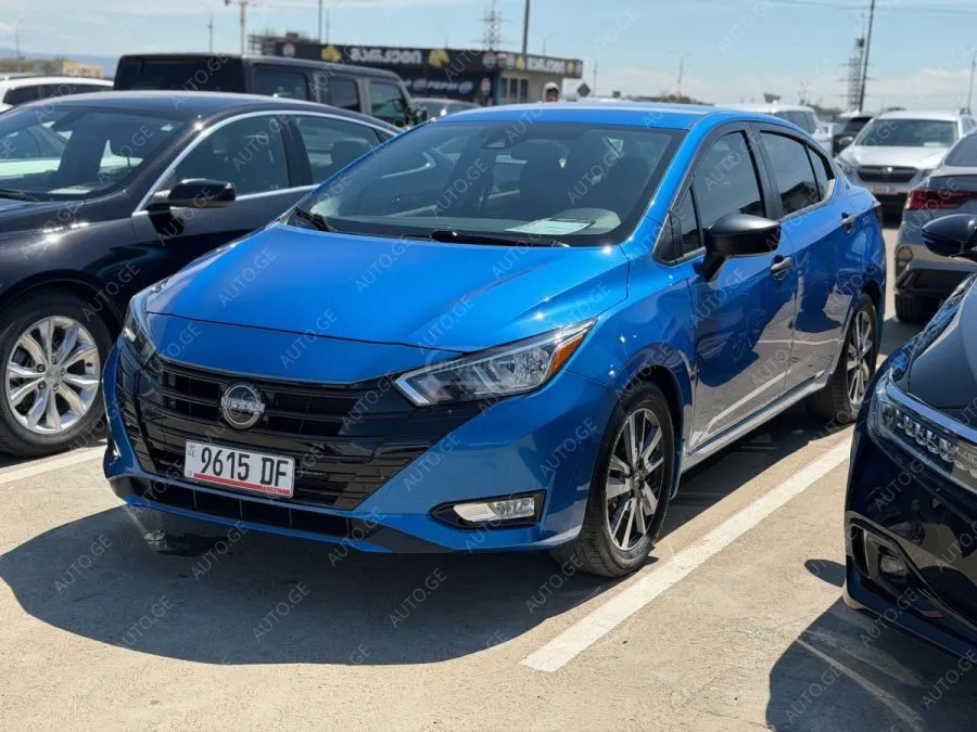 Nissan Versa 2022 — photo 2