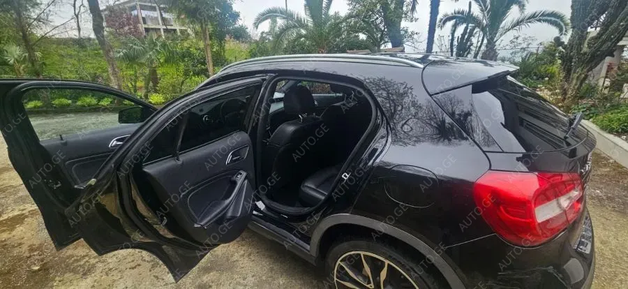 Mercedes-Benz GLA-Class 2015 — photo 2