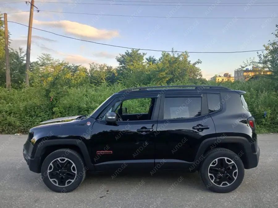 Jeep Renegade 2016 — photo 2