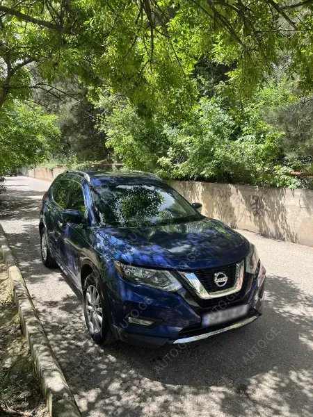 Nissan Rogue 2017 — photo 2