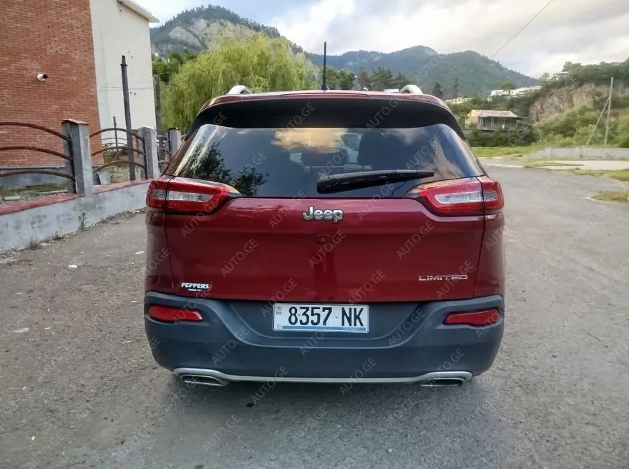 Jeep Cherokee 2016 — photo 2