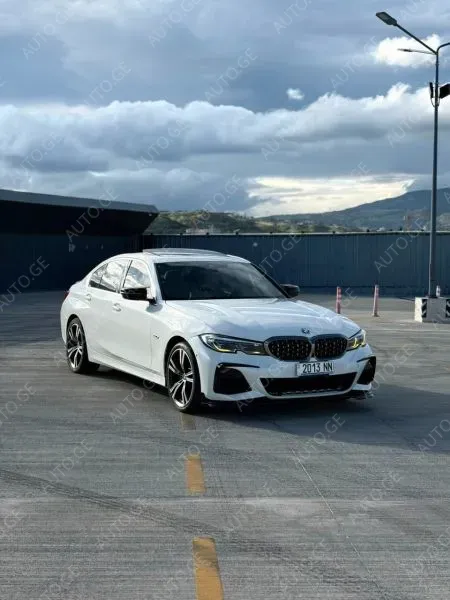 BMW 330