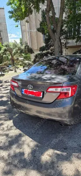 Toyota Camry 2014 — photo 2