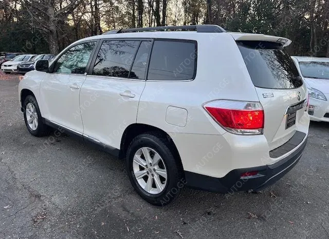 Toyota Highlander 2013 — photo 2