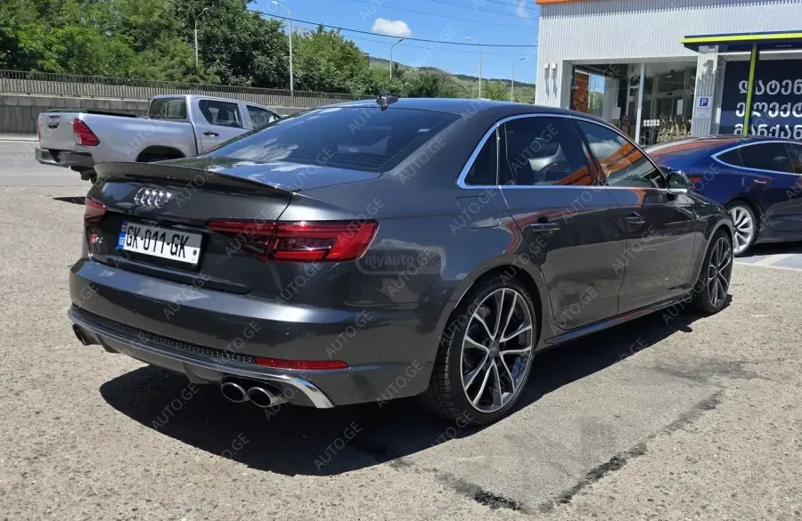 Audi S4-Rs4 2018 — photo 2