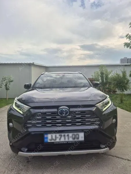 Toyota RAV4 2019 — photo 2