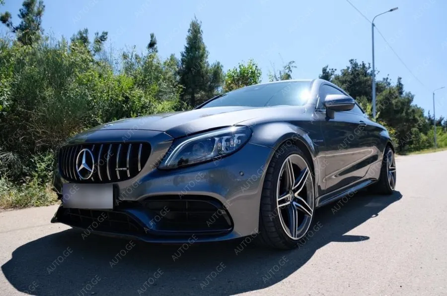 Mercedes-Benz C 63 AMG 2019 — photo 2