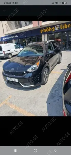 Kia Niro 2017 — photo 2