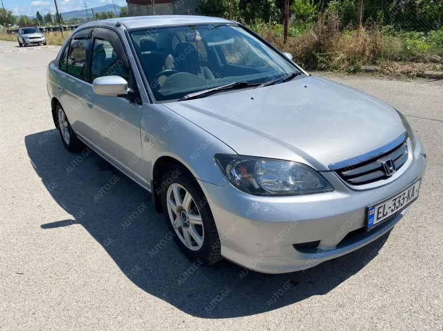Honda Civic 2004 — photo 2
