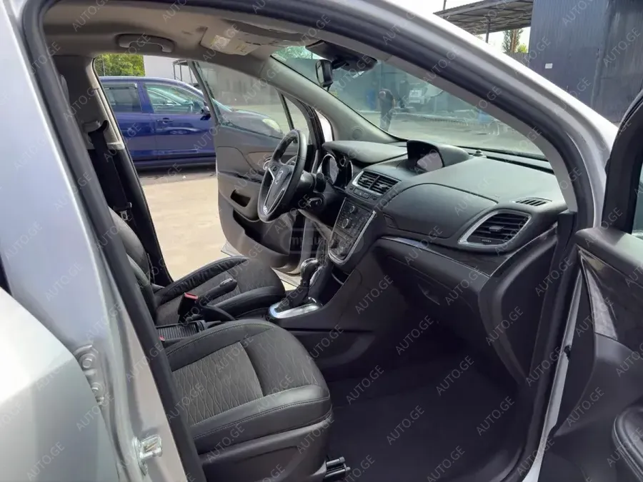 Buick Encore 2016 — photo 2