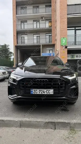 Audi SQ8 2023 — photo 2