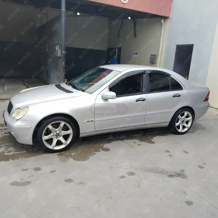 Mercedes-Benz C-180C 2002 — photo 2