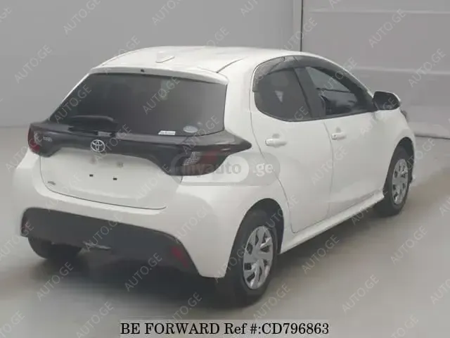 Toyota Yaris 2020 — photo 2