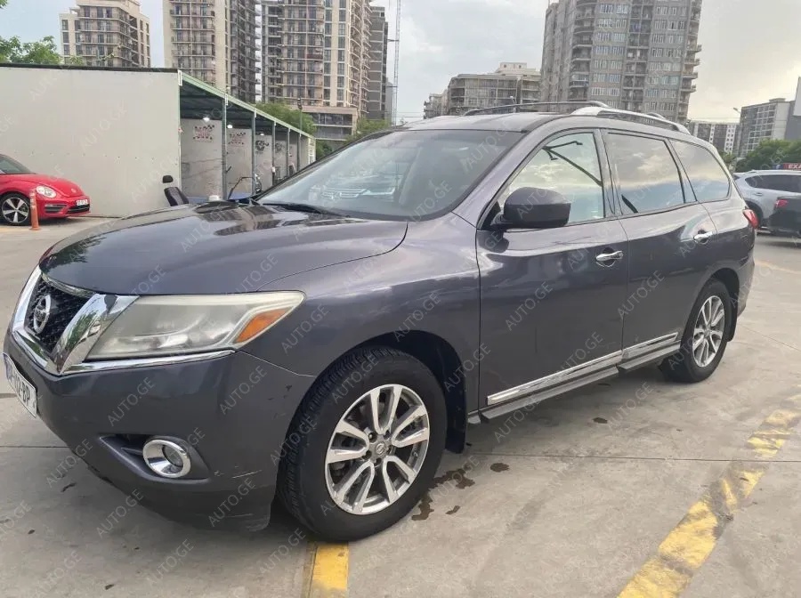 Nissan Pathfinder 2013 — photo 2