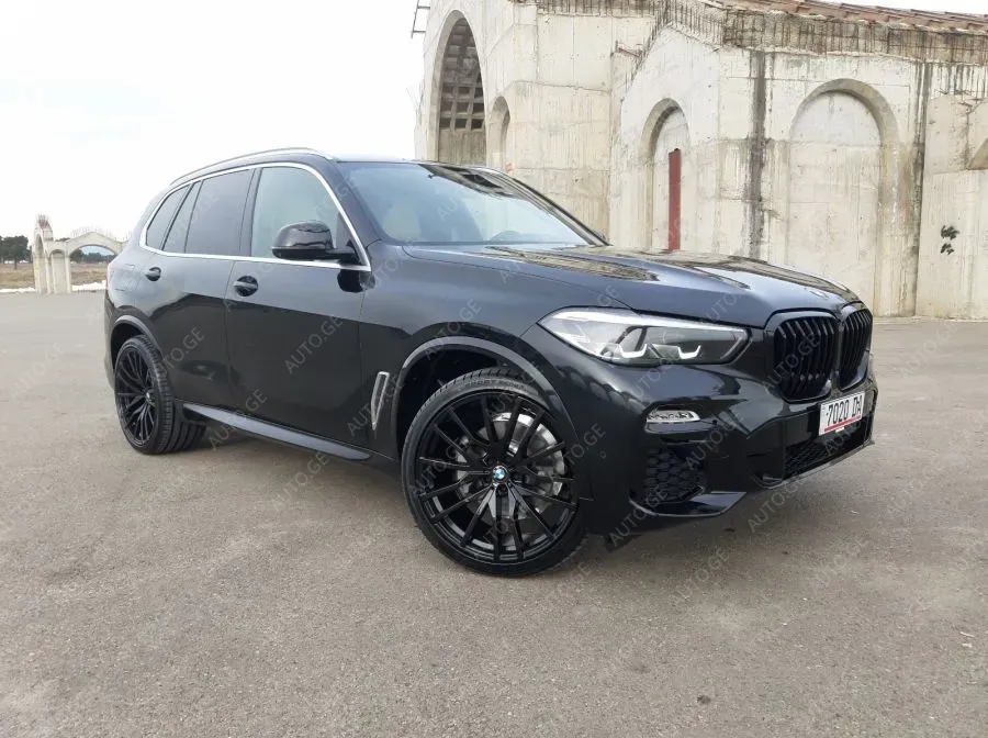BMW X5 2020 — photo 2