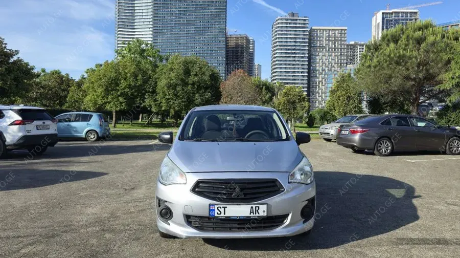 Mitsubishi Attrage 2014 — photo 2