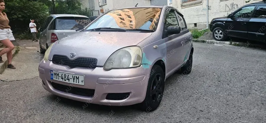 Toyota Vitz 1999 — photo 2