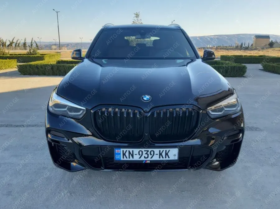 BMW X5 2022 — photo 2