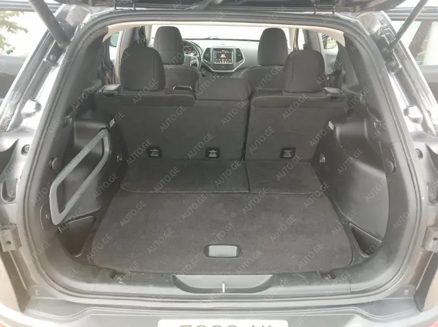 Jeep Cherokee 2015 — photo 2