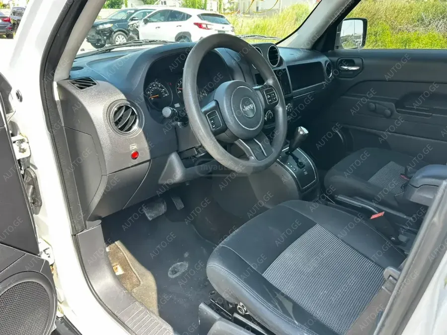 Jeep Patriot 2014 — photo 2