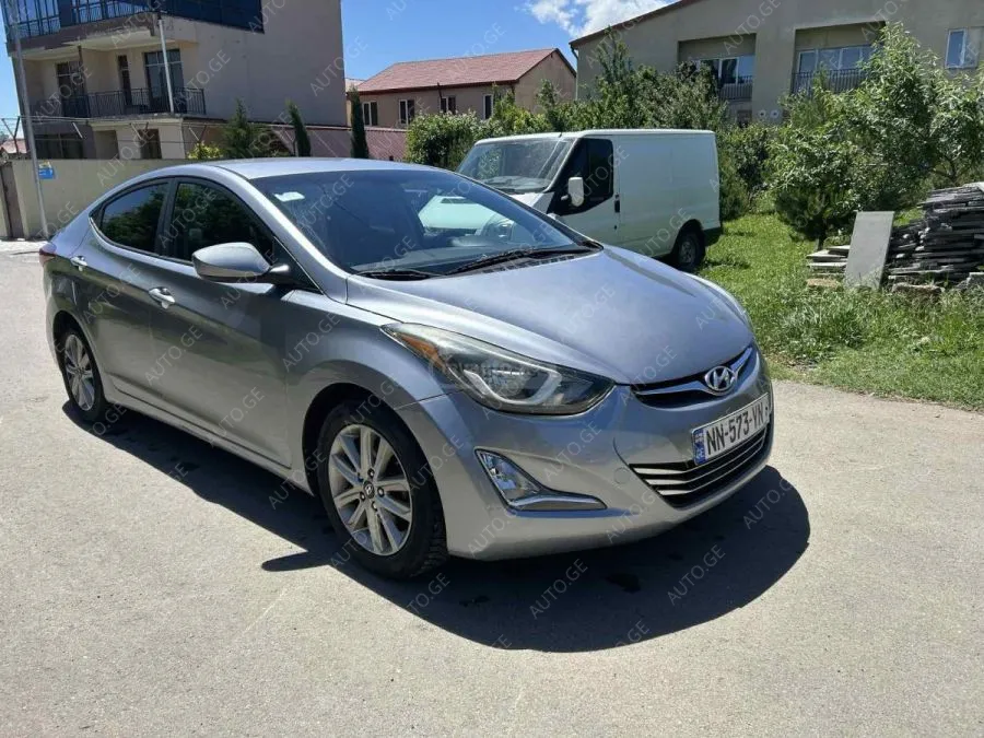 Hyundai Elantra