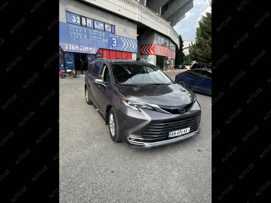 Toyota Sienna