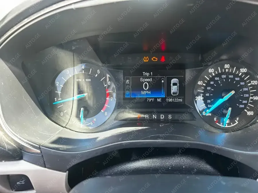 Ford Fusion 2017 — photo 2