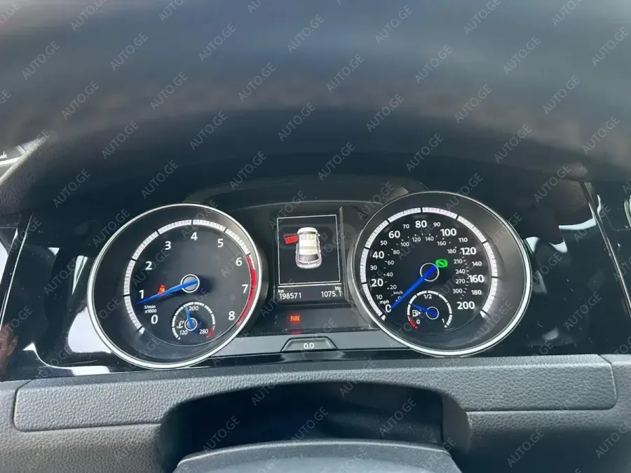 Volkswagen GTI 2016 — photo 2