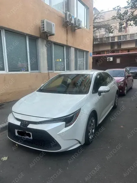 Toyota Corolla 2020 — photo 2