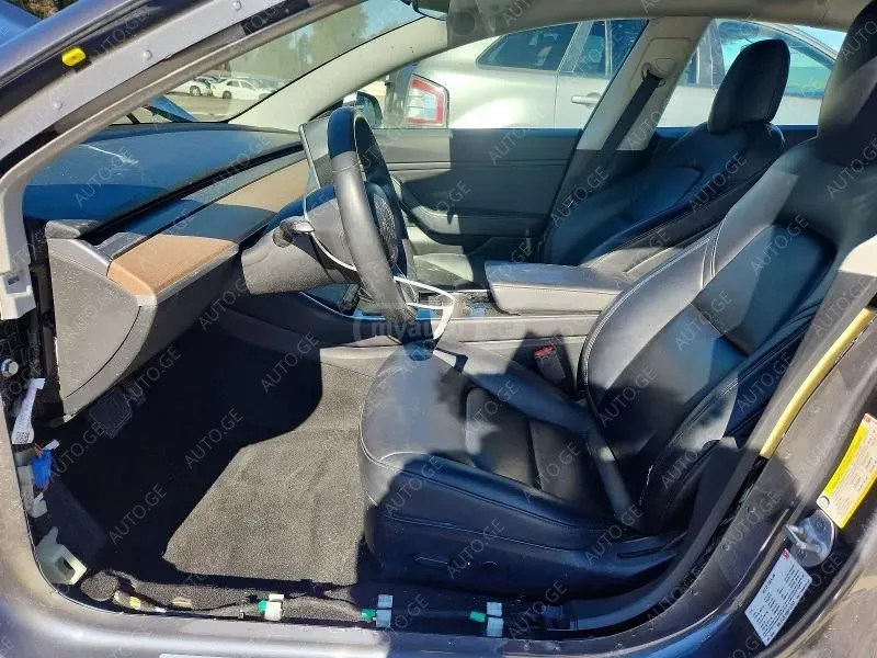 Tesla Model-3-Tesla 2018 — photo 2
