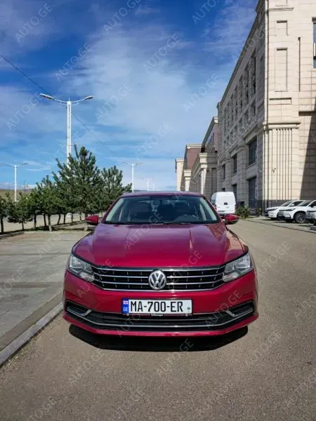 Volkswagen Passat 2017 — photo 2