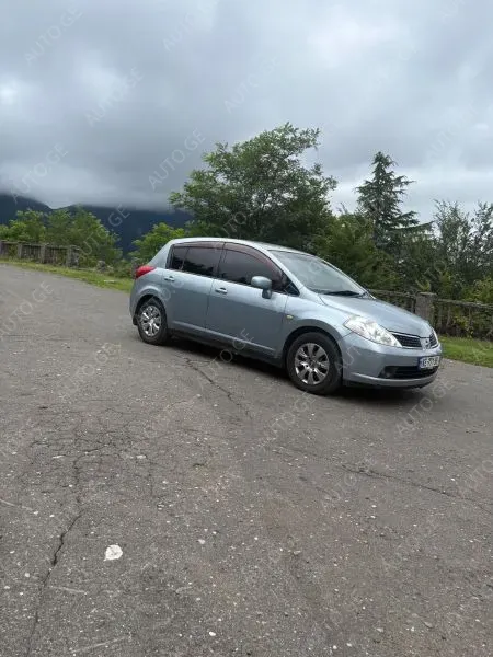 Nissan Tiida 2005 — photo 2