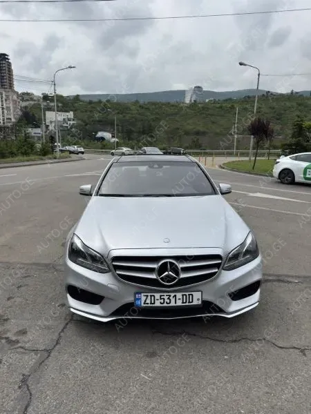 Mercedes-Benz E-350C 2014 — photo 2
