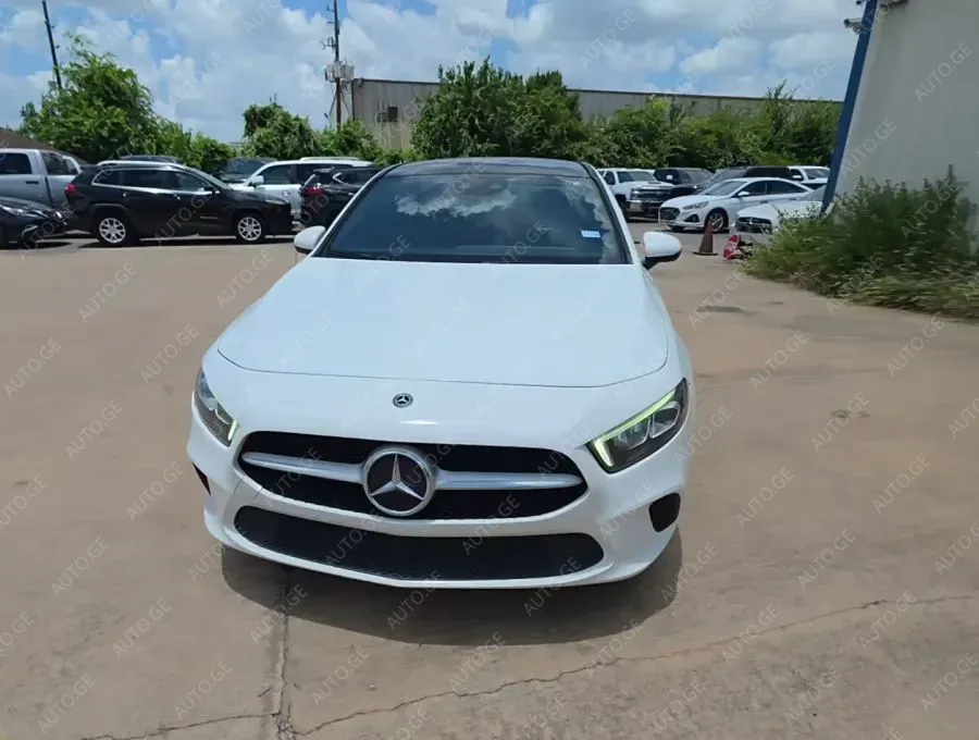 Mercedes-Benz A-220A