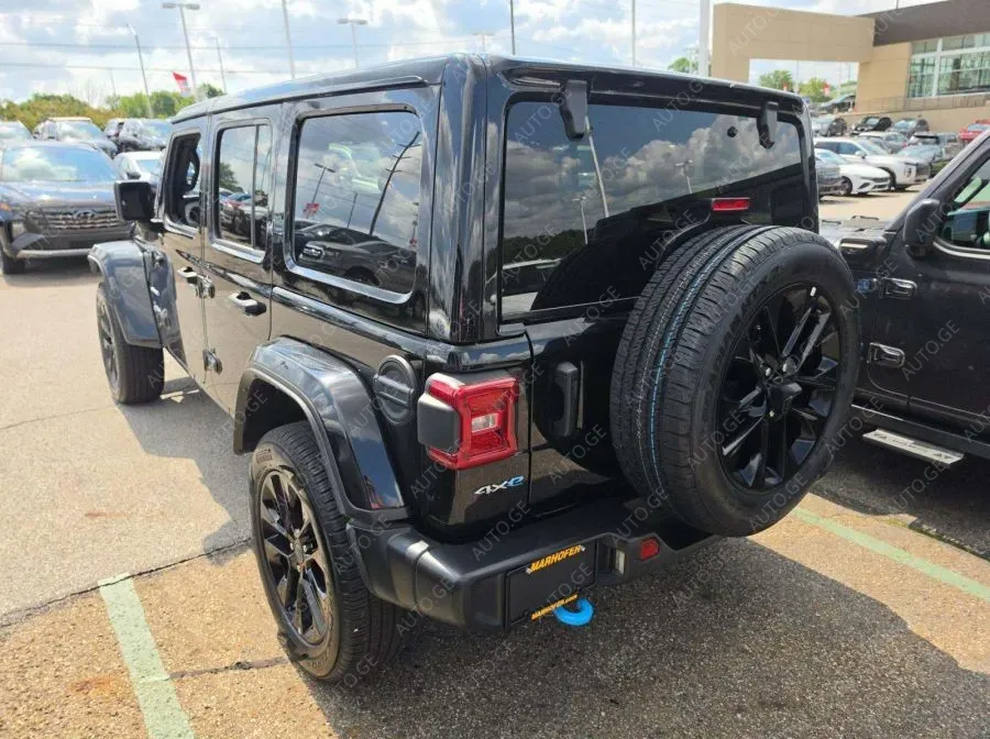 Jeep Wrangler 2024 — photo 2