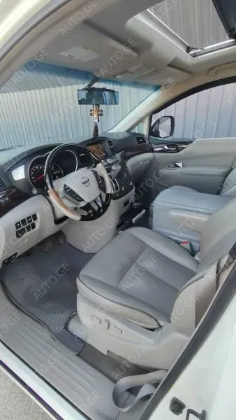 Nissan Quest
