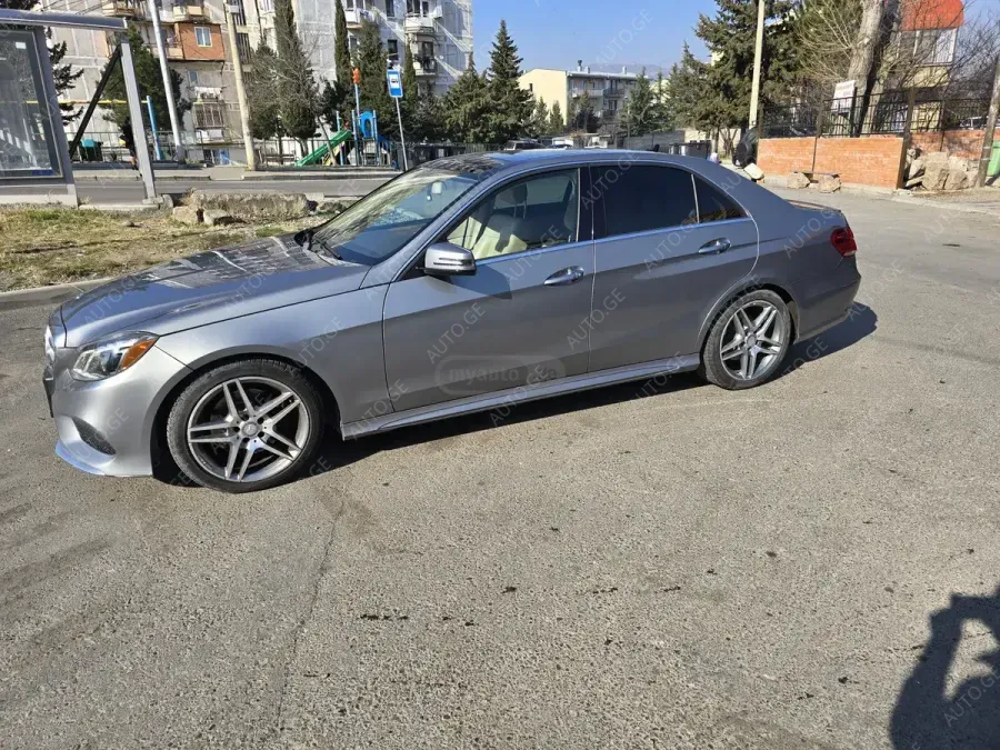 Mercedes-Benz E-350C 2014 — photo 2