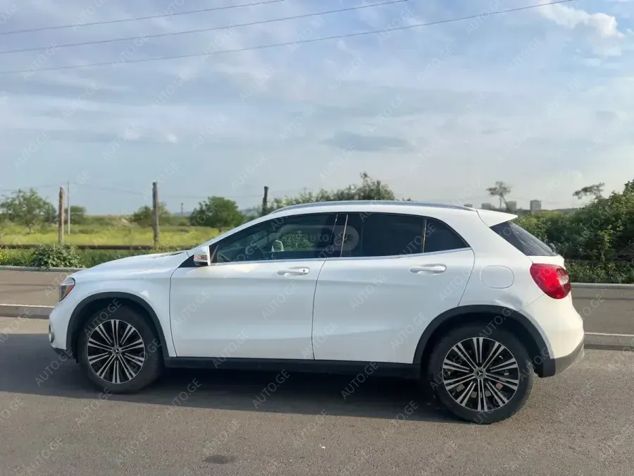 Mercedes-Benz Gla-250G 2017 — photo 2