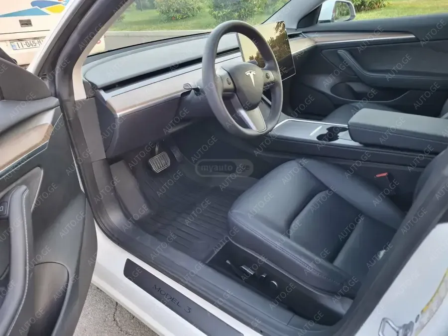 Tesla Model-3-Tesla 2023 — photo 2