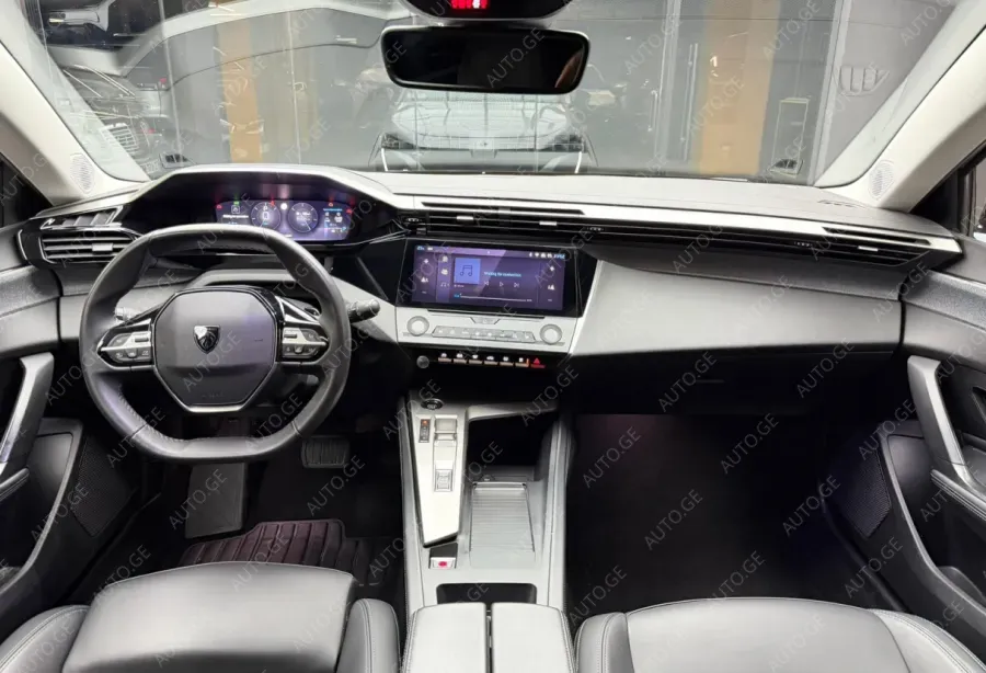 Peugeot 308 2023 — photo 2