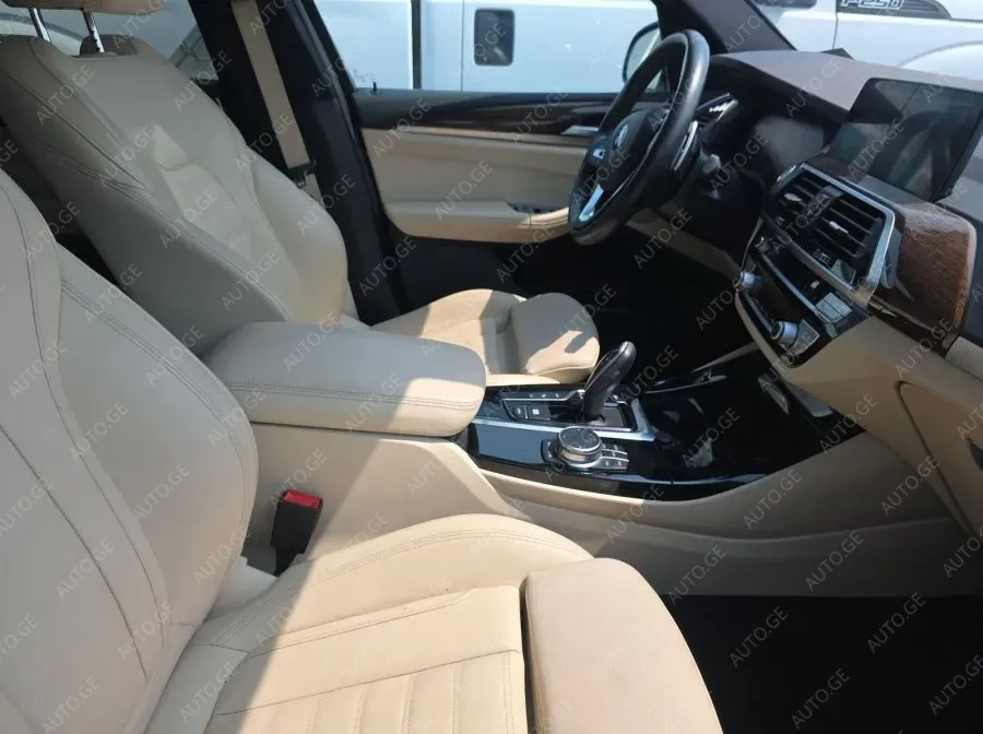 BMW X3 2021 — photo 2