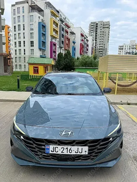 Hyundai Elantra