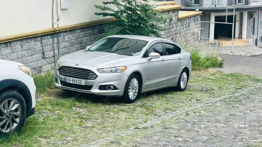 Ford Fusion 2016 — photo 2