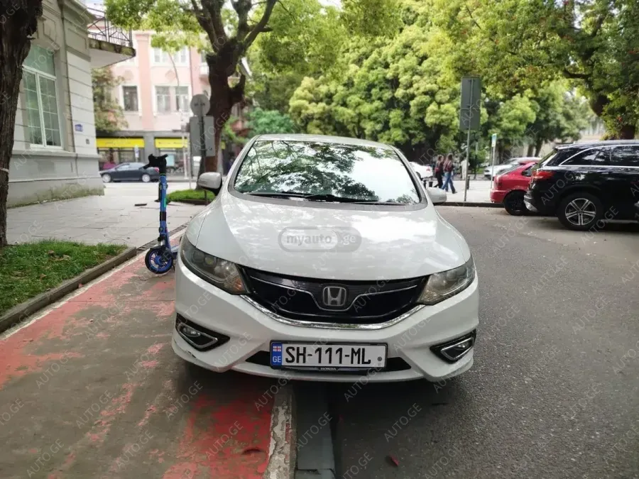 Honda Jade
